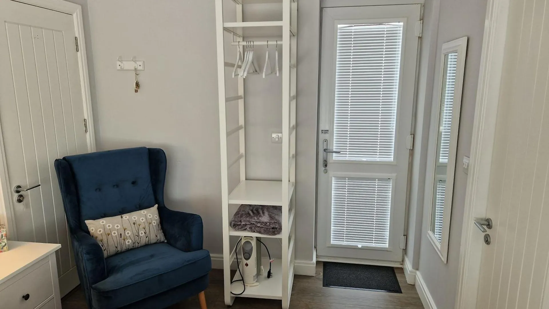 Room On Heath Park Cardiff Apartment